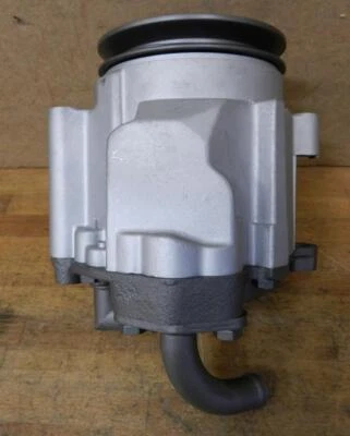 Maserati Biturbo 1984-90 2,5 L V6 SOHC reconstruida bomba de aire Smog Foto 1 de 4