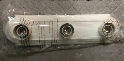 Комплект из 2 Glomar 3-свет 18» ипподром туалетный столик 2026, белый цвет. В помещении. Новый. - Изображение 1 из 4