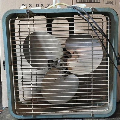 Vintage Eskimo Breeze Box 12" Fan Box 3 Speed Turquoise 121060A PLEASE READ - Image 1 of 4