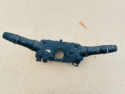 2017-2024 三菱 MIRAGE 转轮信号和湿巾控制开关 原始设备制造商 8600A486 — 第 1/4 张图片