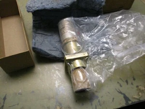 Motorreductor Dayton TRW DC 102A840-11 27VDC [4*U-27.15] - Imagen 1 de 5