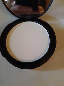 e.l.f. Perfect Finish HD Face Powder 83257, 0.28 oz - Picture 1 of 10