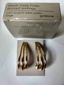 Pendientes perforados vintage Avon 1990 largos triple semi aro de 1,5" tono dorado nuevos en caja N - Imagen 1 de 3