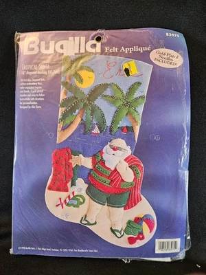Kit de meias de Natal Bucilla 83975 18" aplique de feltro TROPICAL SANTA Beach - Imagem 1 de 4