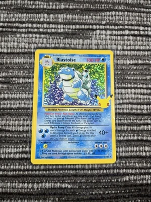 Blastoise 2/102 Celebrations: Classic Collection Holo NM - Image 1 of 4