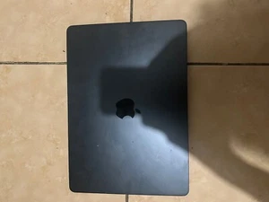 Apple MacBook Air 13.6" (256GB SSD, M2, 8GB) Laptop - Midnight - MLY33LL/A... - Picture 1 of 3