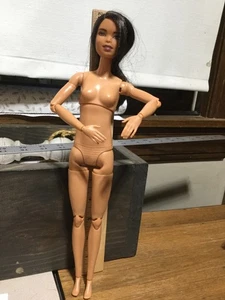 Muñeca Barbie Hecha para Mover muy articulada - Imagen 1 de 6