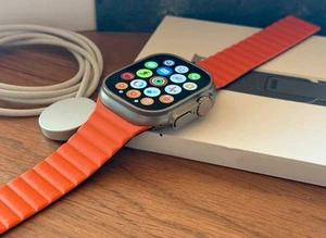 Apple Watch Ultra 2 – GPS + Cellular – Metall – Orange- 49mm, Top Zustand. - Zdjęcie 1 z 9