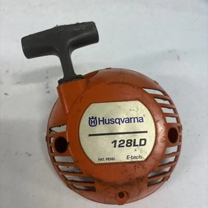 OEM GOOD USED HUSQVARNA 128 LD STRING TRIMMER RECOIL STARTER 525-455501 #P4 - Picture 1 of 2
