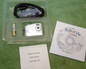 Novelty Miniature Digital Camera for the Kids or Just a bit of Fun - Picture 1 of 1