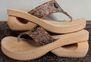 Women's 8 VTG Skechers Somethin' Else Beaded Wedge Flip Flop Thong Sandal - Picture 1 of 7