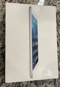 Apple iPad Mini 16GB Wi-Fi Silver - Picture 1 of 6