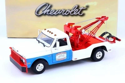 Greenlight 13622 - Hazzard Garage - Cooter's 1969 Chevrolet C-30 Dually Wrecker - Image 1 of 4