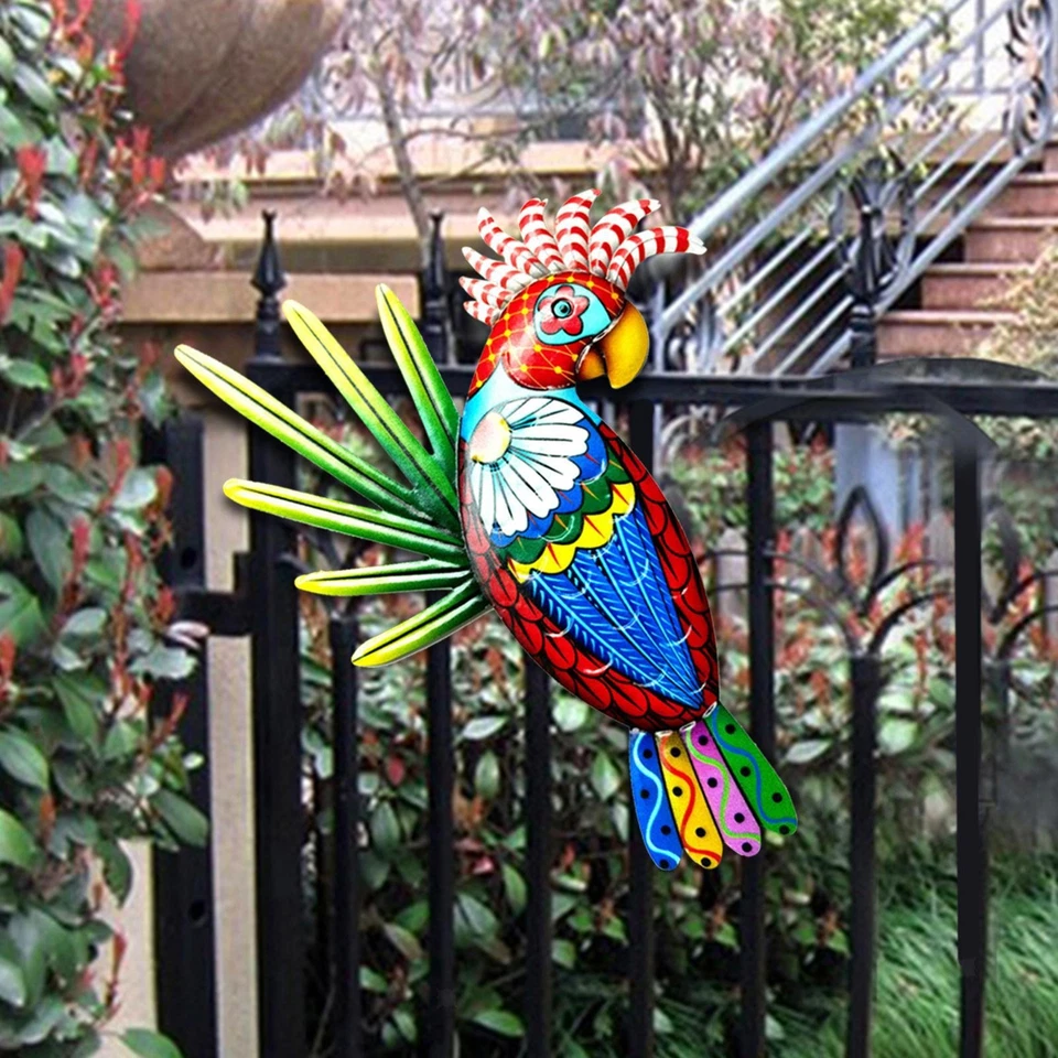 Decoración de arte de pared de loro de metal, pared colgante de pájaros de colores Foto 1 de 1