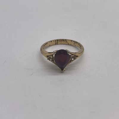 Anillo Avon Piedra Roja Talla 6 Tono Dorado Vintage Foto 1 de 4