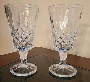 Set Of 2 Cut Creystal Cocktail Glasses EUC - Picture 1 of 10