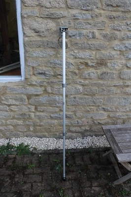 Velbon Unipod PUX 3  Aluminium Telescopic Monopod extends to 150cm - Image 1 of 4