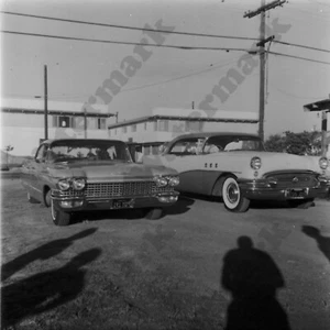 candid classic cars on street bel air 2" b/w FILM NEGATIVE 2Si9 - Bild 1 von 1