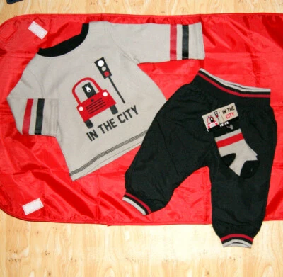 ENSEMBLE 3 mois 6 mois polo pantalon chaussette in the city voiture GARCON BEBE - Photo 1/2