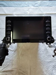 2020-2023 Toyota Camry front screen - Picture 1 of 8