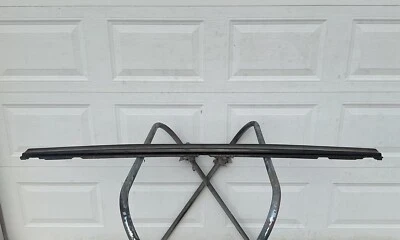 1981 - 1987 年别克富豪后甲板填料适用于 3 件窗户装饰通用全新无标签!! — 第 1/4 张图片