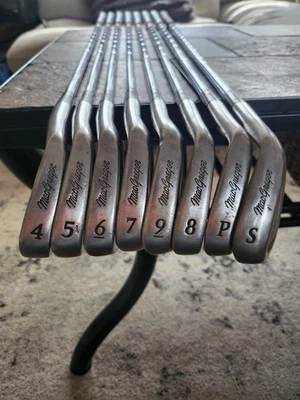 Macgregor VIP CB95 4-PW Irons Dynmaic Gold True Temper R400U Stiff Nice Grips  - Image 1 of 4