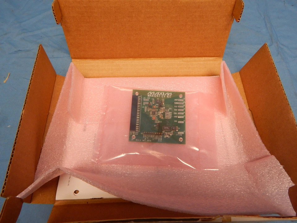New Old Stock Maxim MAX1247EV Module For MAX1247 EV Kit - Image 1 of 4
