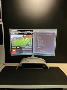 Samsung Curved Monitor 32” - Afbeelding 1 van 4