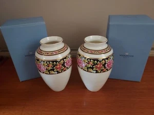 Pair Of Wedgwood China Clio design vases in original boxes Height 24cm - Picture 1 of 6