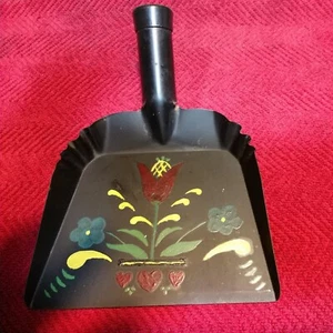 Blumen Staub Krümel Pfanne Blumenblätter und Herzen Mid Century handbemalt Dekor  - Bild 1 von 3