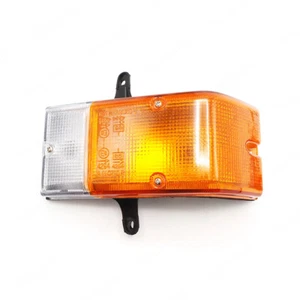 Fits Toyota Dyna BU 60 85 96 1984 - '95 Left Front Corner Indicators Lights - Picture 1 of 9