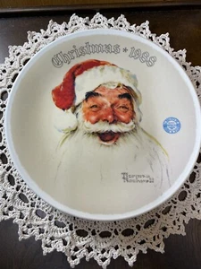 NORMAN ROCKWELL "SANTA CLAUS" 1998 LIMITED EDITION CHRISTMAS PLATE ~ KNOWLES - Picture 1 of 7