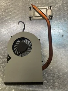 TOSHIBA Satellite P875 17.3" Series Laptop CPU Cooling FAN + Heatsink V000280260 - Picture 1 of 2