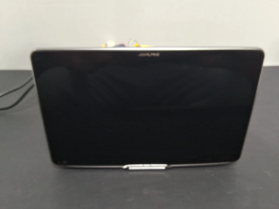 Alpine iLX-F509 9" 1 DIN Audio & Visual Navigation System - TESTED - GOOD SCREEN - Image 1 of 4