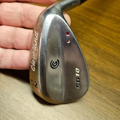Cleveland CG10 WEDGE 52 2 PUNTOS DERECHO Foto 1 de 4