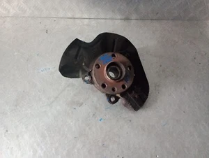 Peugeot 807 2002 - 2010 2.0 Diesel Nearside Passenger Front Wheel Hub - Picture 1 of 7