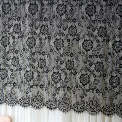 Tela Chantilly de 59" de ancho con superposición floral francesa pestañas festoneadas tela de encaje 1YD Foto 1 de 4