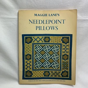 Maggie Lane's Needlepoint Pillows Soft Cover Paperback Book Vintage 1976 - Bild 1 von 10