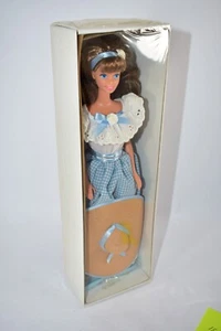 VINTAGE 1995 LITTLE DEBBIE SNACKS BARBIE COLLECTOR'S EDITION SERIES 2 DOLL NIB - Picture 1 of 11
