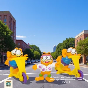 McDonald's Vtg 1989 Garfield Happy Meal Toys 2 Yellow Scooters + Loose Fig Lot 3 - Picture 1 of 12