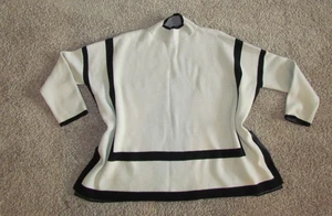 Suéter Entro Mujer Pequeño Simulado Cuello Tortuga Gran Tamaño Negro Crema Tejido a Rayas - Imagen 1 de 4