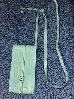Bolso Bandolera Hobo Token Seafoam Aqua Cuero Portatarjetas Teléfono Billetera Identificación Foto 1 de 4