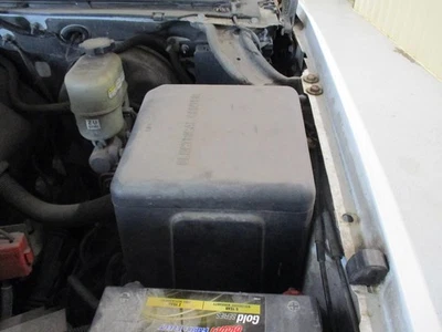 GMC Denali 2002 Engine Fuse Box 15770992 1671 - Image 1 of 4