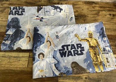Juego de 2 fundas de almohada estándar orgánicas Pottery Barn Kids Star Wars A New Hope Foto 1 de 4
