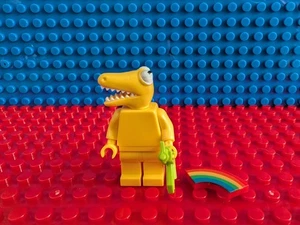 Rainbow Friends Character Customised Lego with Base & Accessories MiniFigure - Picture 1 of 1