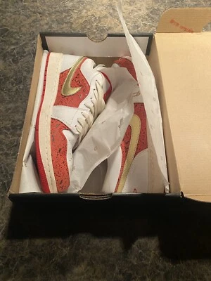 Espadas baixas tamanho 10,5 - Air Jordan 1 SE - Imagem 1 de 4