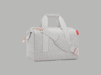 allrounder M medium by reisenthel twist sky rose MS1035 Reisetasche Sporttasche - Bild 1 von 4