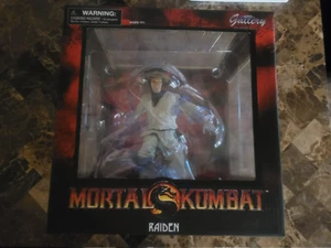 Diamond Select Toys Mortal Kombat Raiden PVC Gallery Figure BRAND NEW & SEALED - Picture 1 of 2