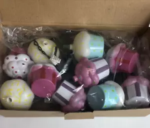 Avon Products Cupcake String Lights One Strand 10 Cupcakes Electric In/Outdoors - Picture 1 of 9