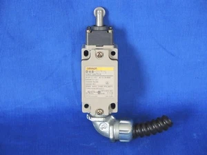Interruptor de límite Omron D4B-2171N - Imagen 1 de 4